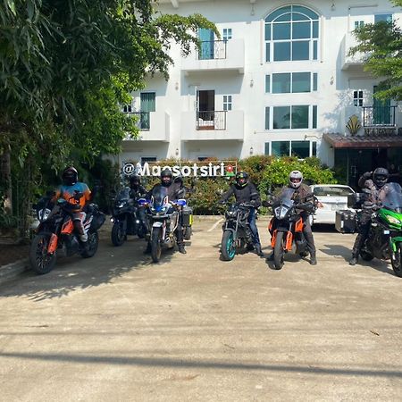 Maesot Siri Hotel Mae Sot Exterior photo